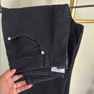 Women's Black Jeans. SIZE 8